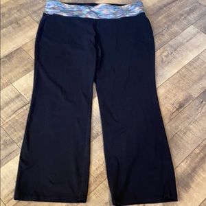 Livi Active Yoga Pants size 22/24